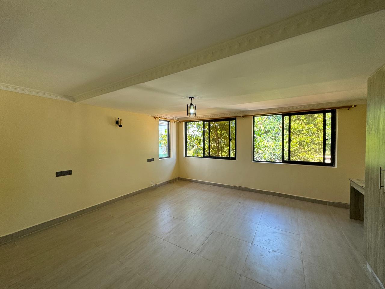 WhatsApp Image 2025-02-21 at 16.48.13 (2)