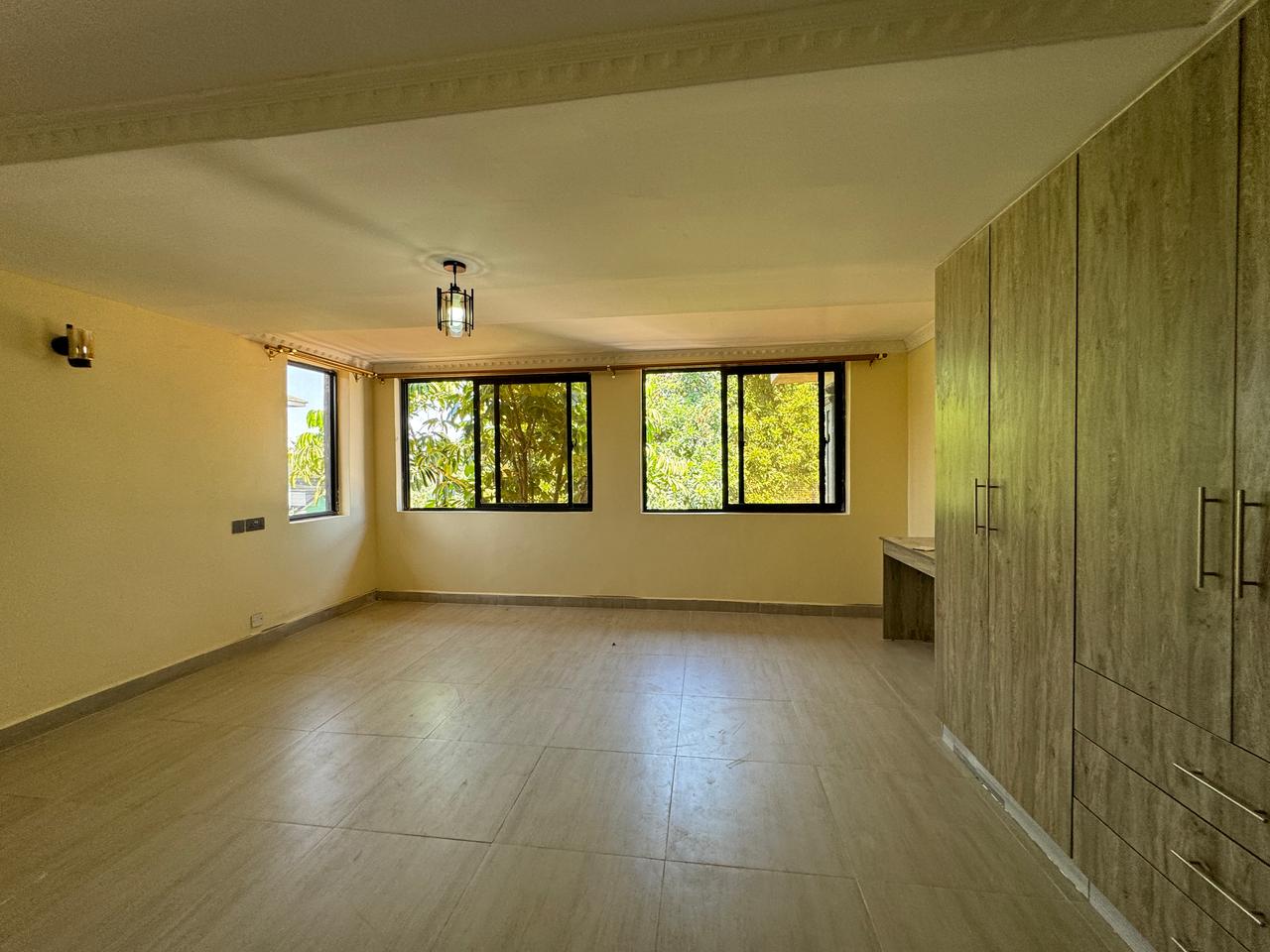 WhatsApp Image 2025-02-21 at 16.48.14