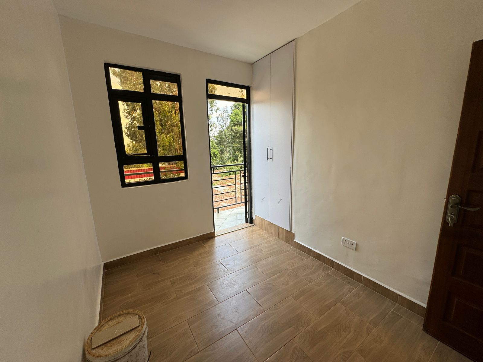 WhatsApp Image 2025-03-07 at 11.05.34 (2)