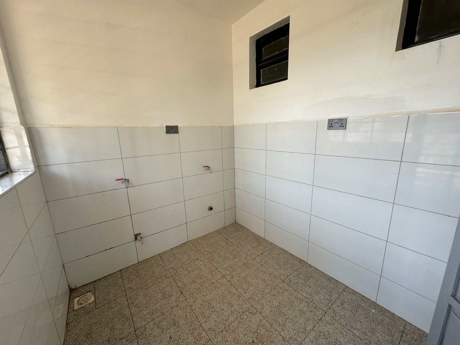 WhatsApp Image 2025-03-07 at 11.54.20 (2)