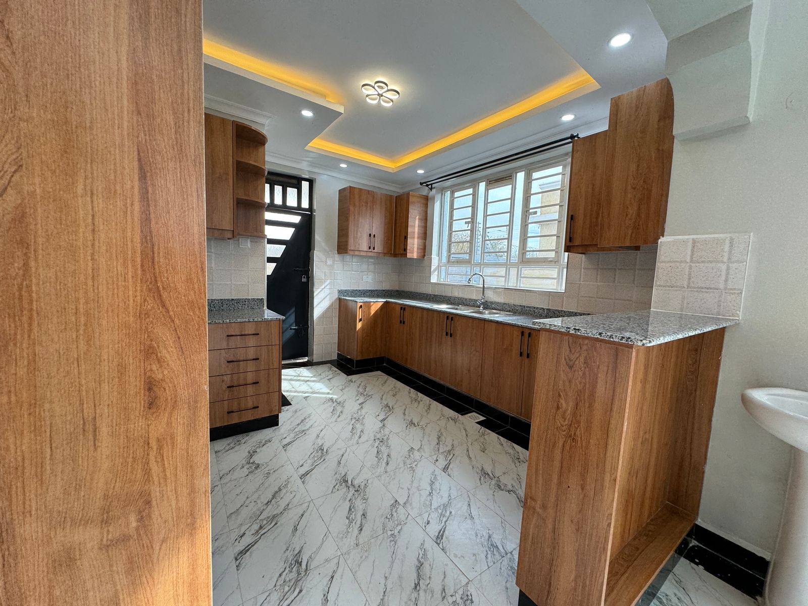 WhatsApp Image 2025-03-13 at 10.58.22