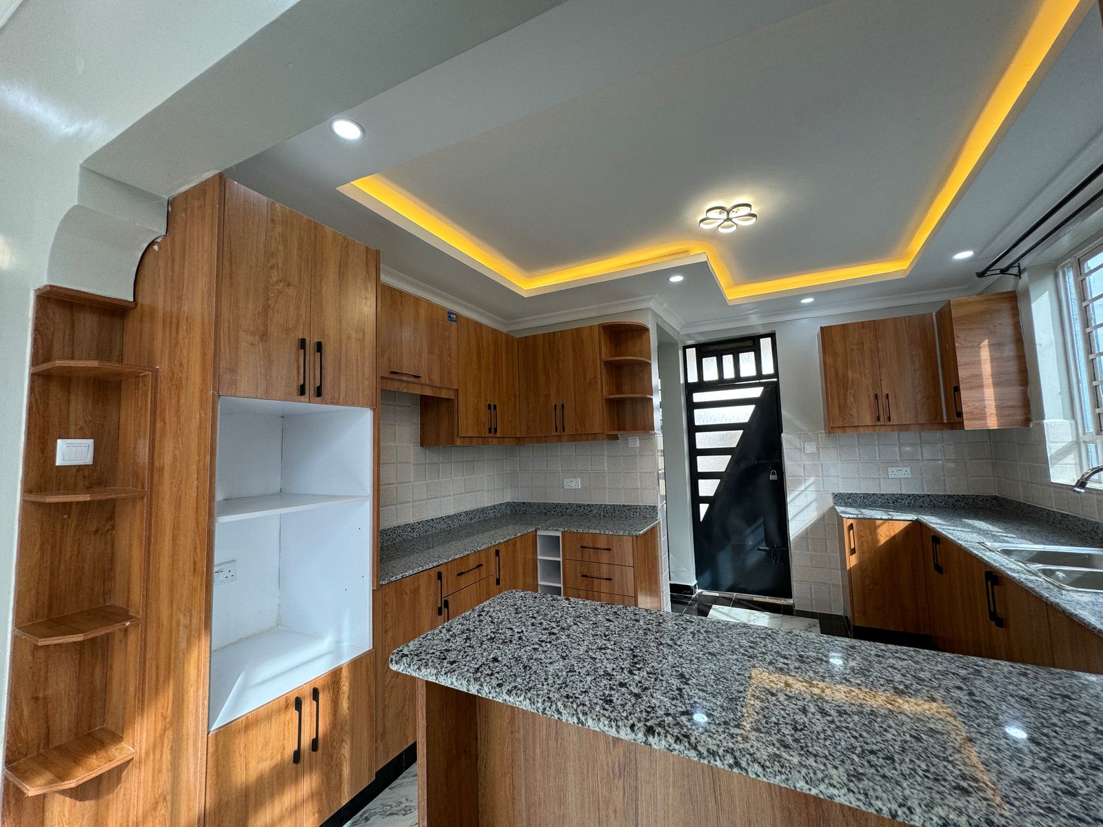 WhatsApp Image 2025-03-13 at 10.58.23