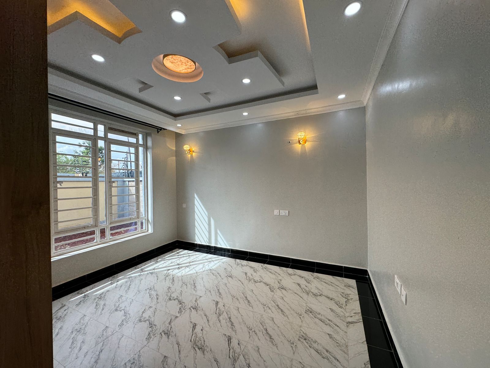 WhatsApp Image 2025-03-13 at 10.58.23 (2)