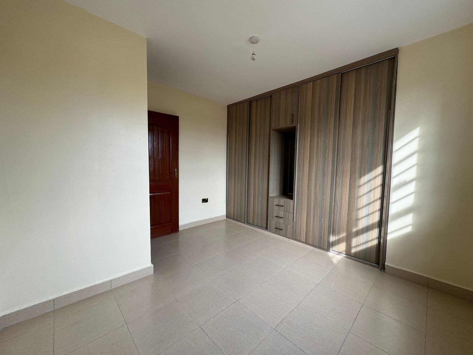 WhatsApp Image 2025-03-13 at 12.51.28