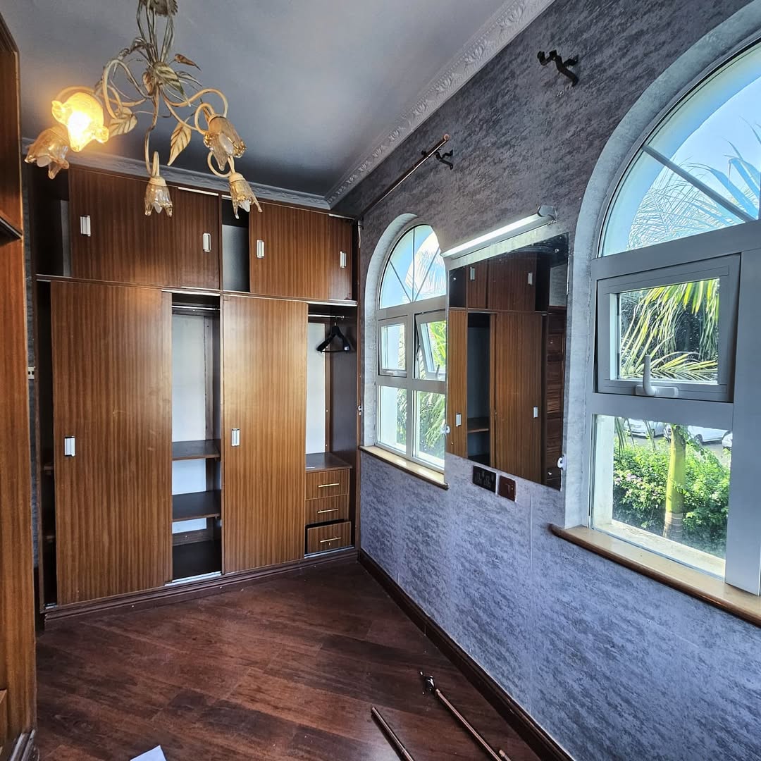 WhatsApp Image 2025-03-21 at 09.38.50